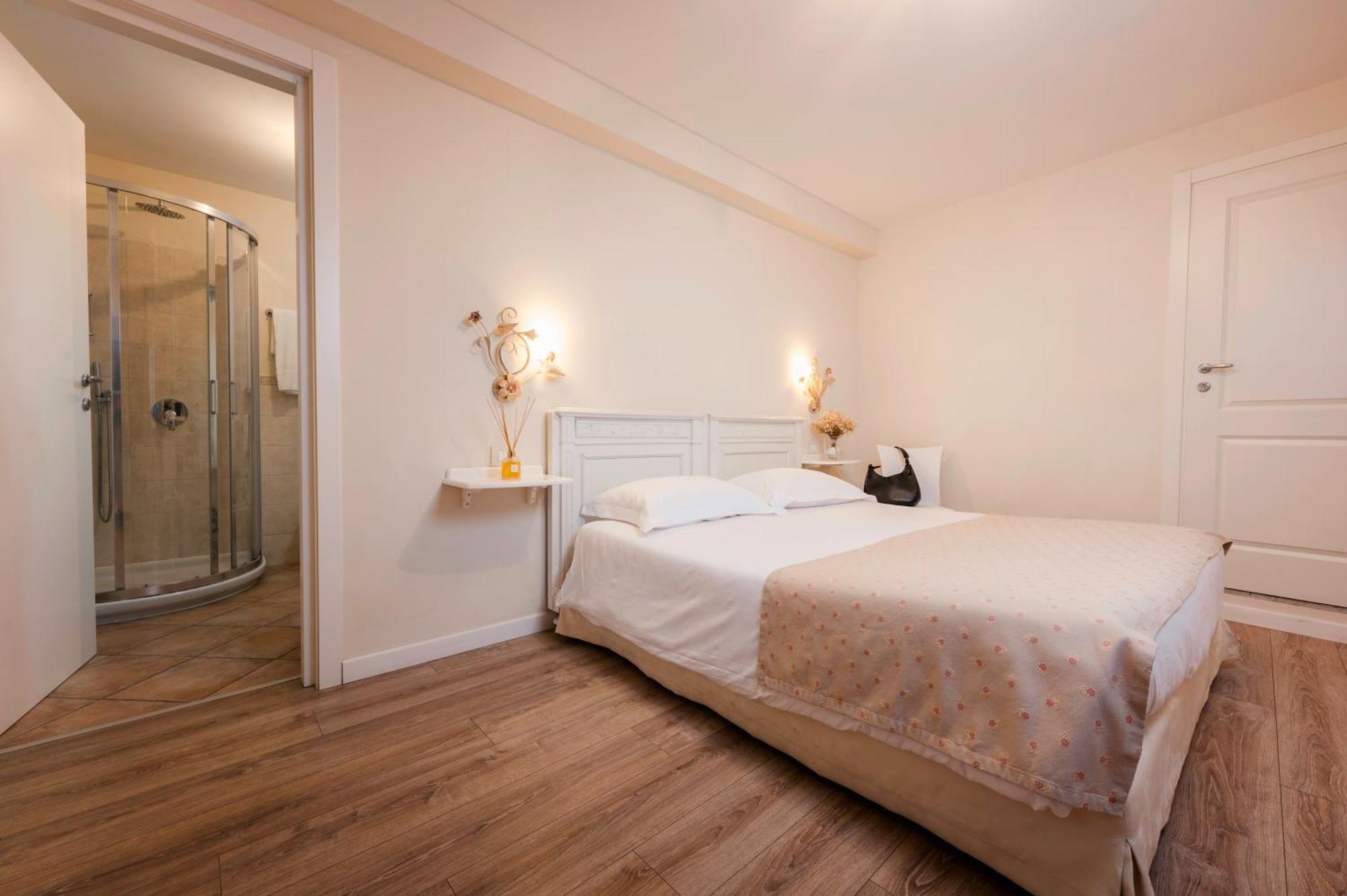 Casale In Collina Guest House Capriva del Friuli Luaran gambar